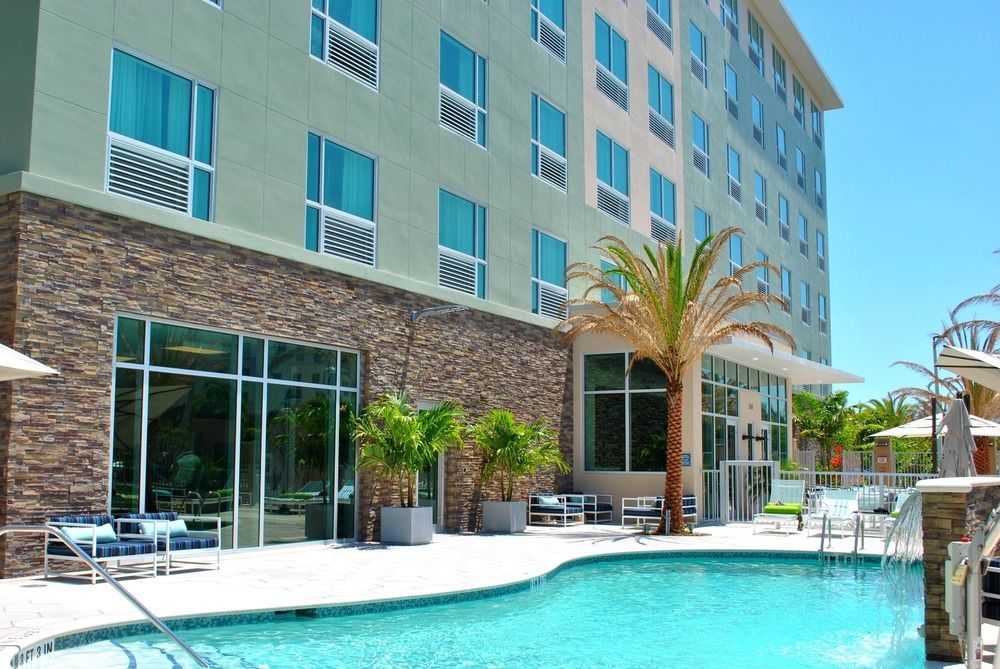 דוראל Four Points By Sheraton Miami Airport מראה חיצוני תמונה